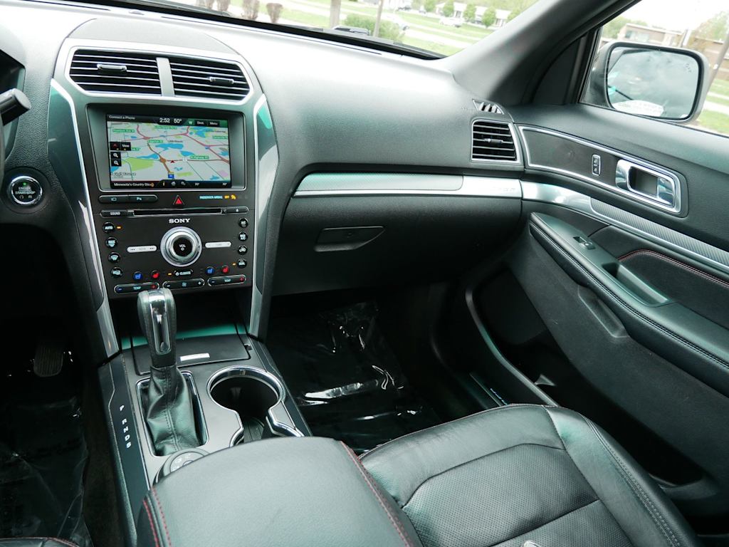 Thumbnail: 2016 Ford Explorer - 10