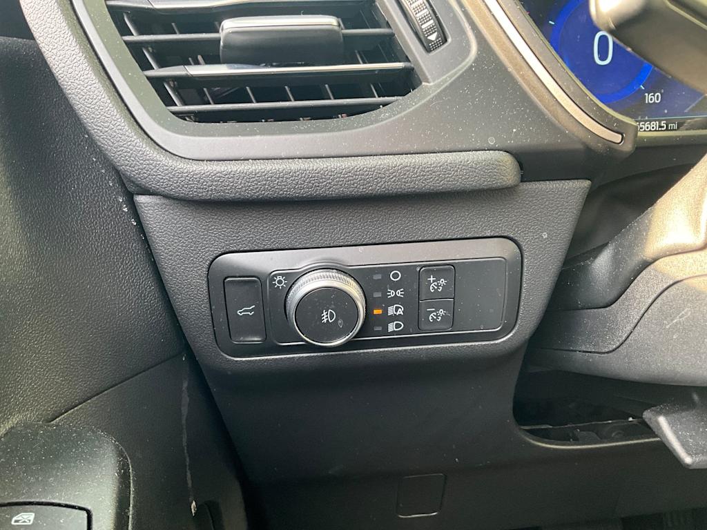 Thumbnail: 2021 Ford Escape - 19