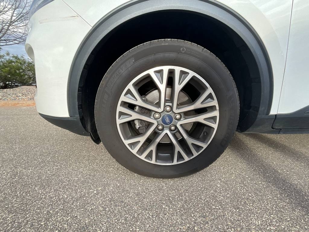Thumbnail: 2021 Ford Escape - 5
