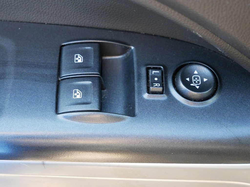 Thumbnail: 2017 Chevrolet Colorado - 14