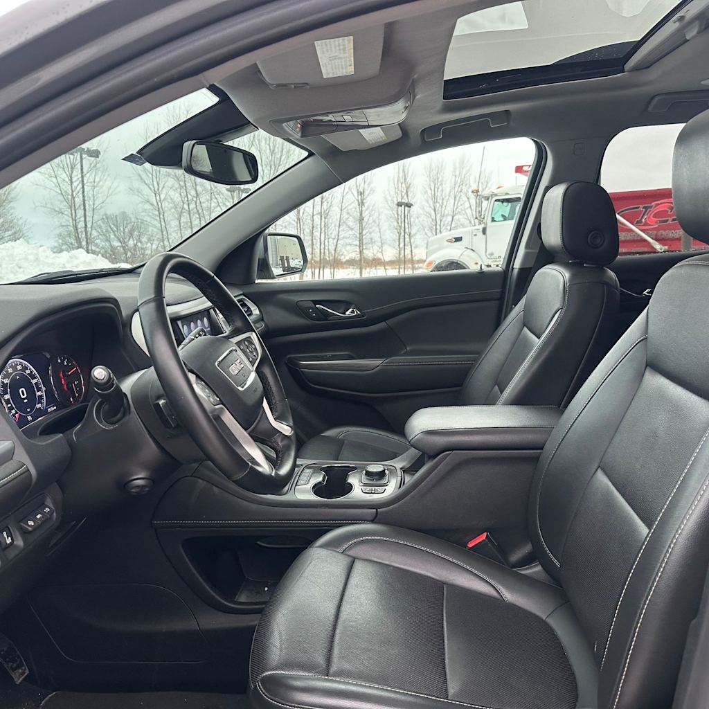 Thumbnail: 2023 GMC Acadia - 4