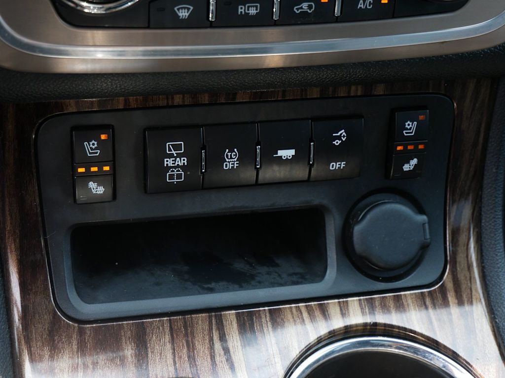 Thumbnail: 2014 GMC Acadia - 23