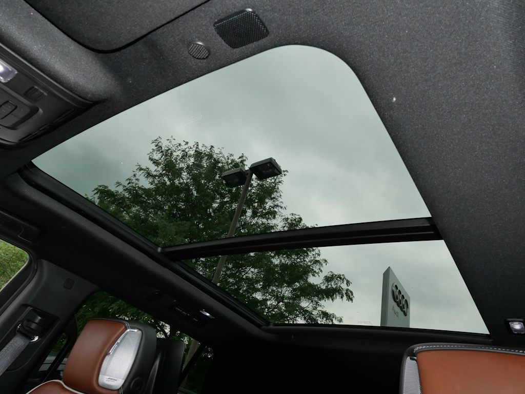 Thumbnail: 2024 GMC Yukon - 32