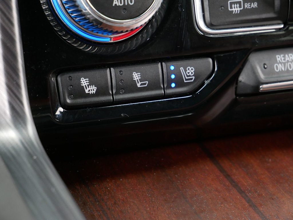 Thumbnail: 2024 GMC Yukon - 24