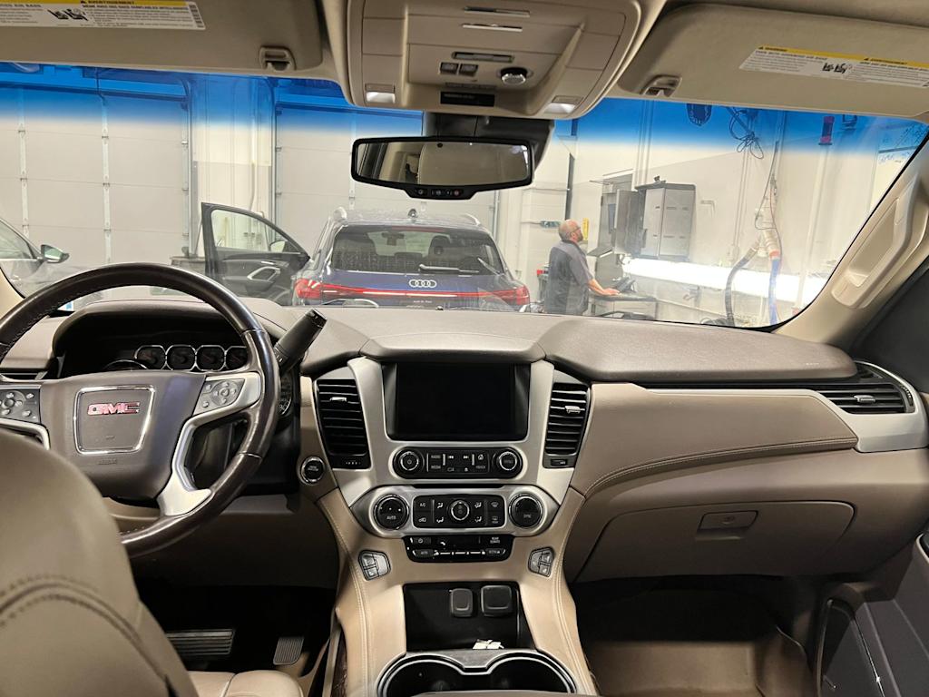 Thumbnail: 2018 GMC Yukon XL - 2