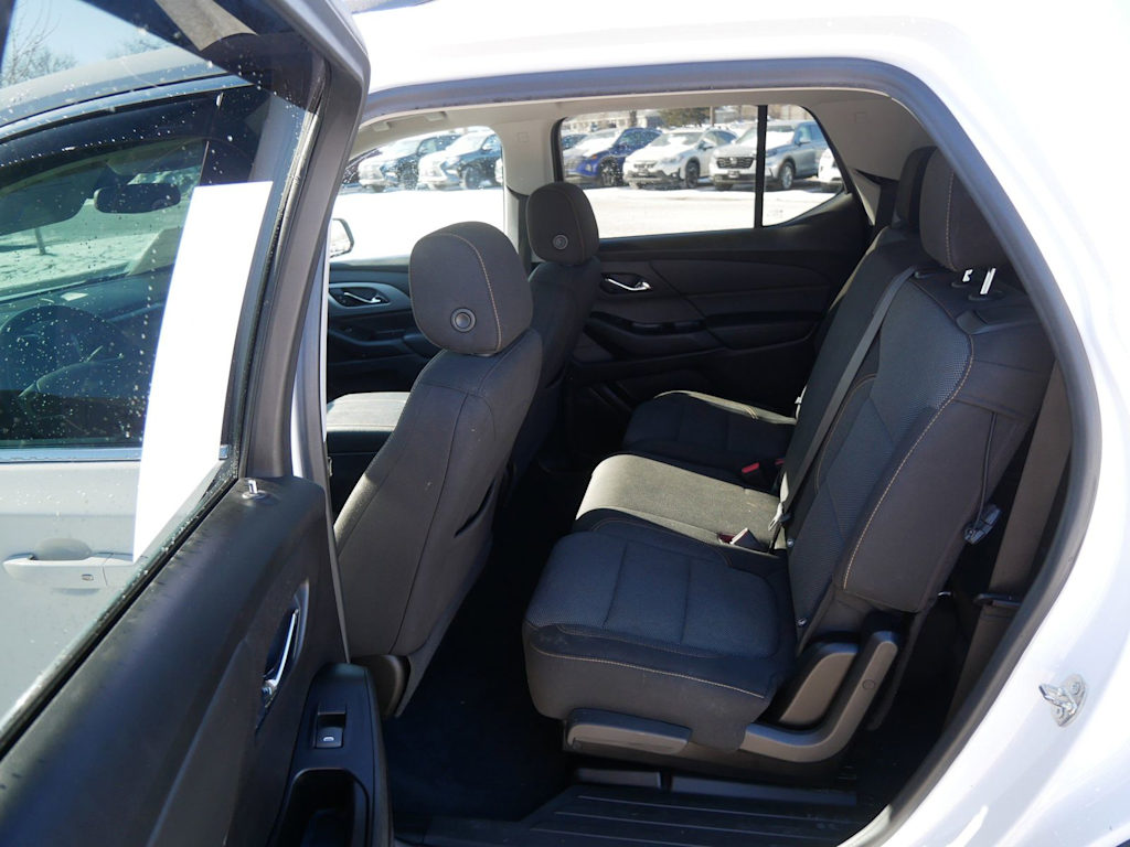 Thumbnail: 2019 Chevrolet Traverse - 8