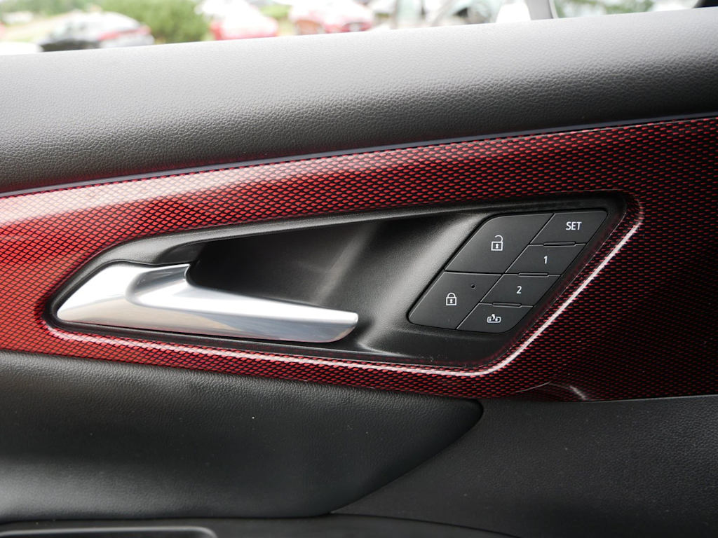 Thumbnail: 2025 Chevrolet Traverse - 19