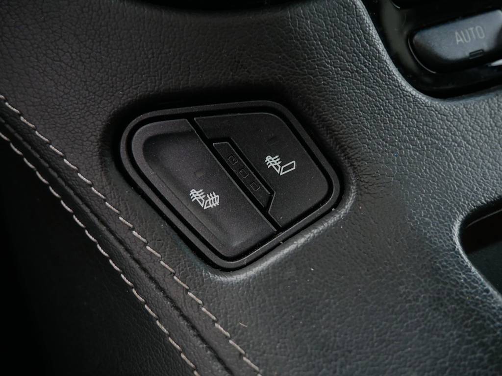 Thumbnail: 2019 Chevrolet Suburban - 17