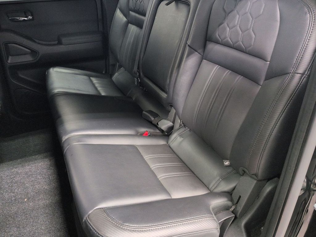 Thumbnail: 2022 Nissan Frontier - 29