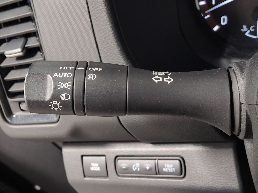 Thumbnail: 2022 Nissan Frontier - 15