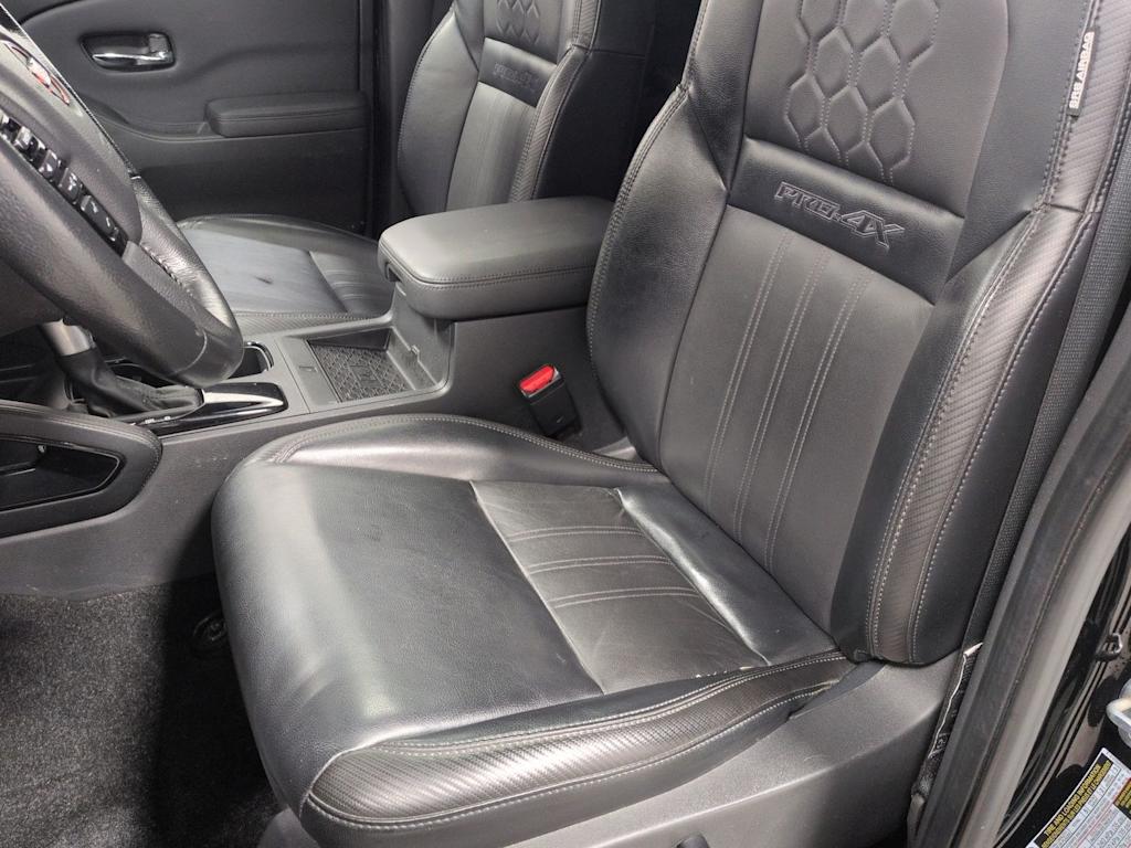 Thumbnail: 2022 Nissan Frontier - 11