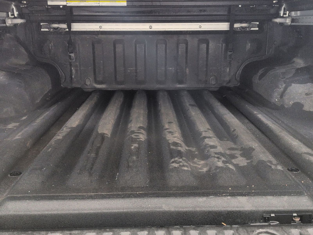 Thumbnail: 2022 Nissan Frontier - 18