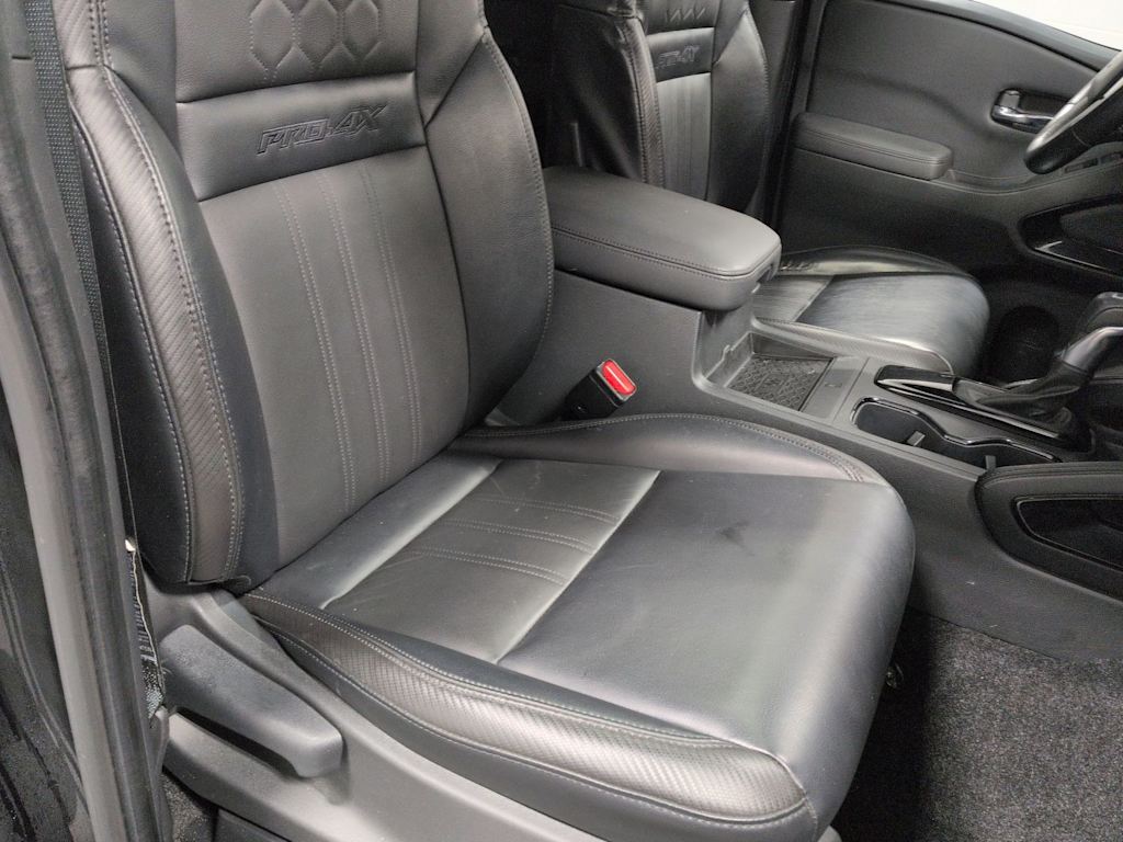 Thumbnail: 2022 Nissan Frontier - 12