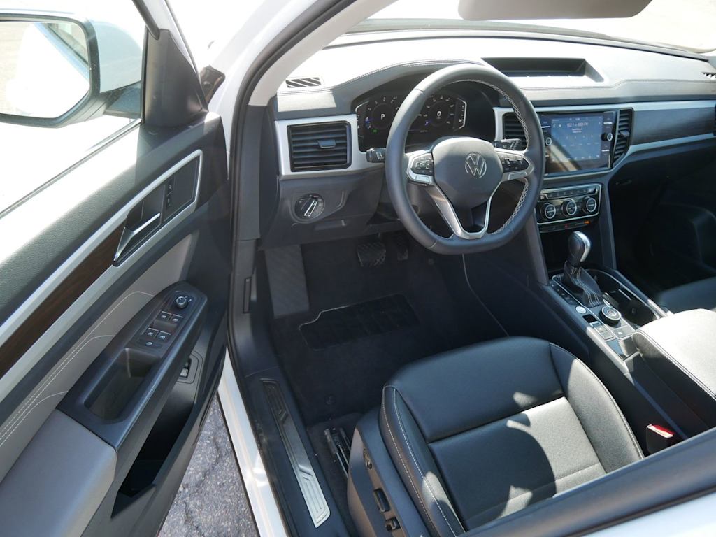 Thumbnail: 2023 Volkswagen Atlas - 2