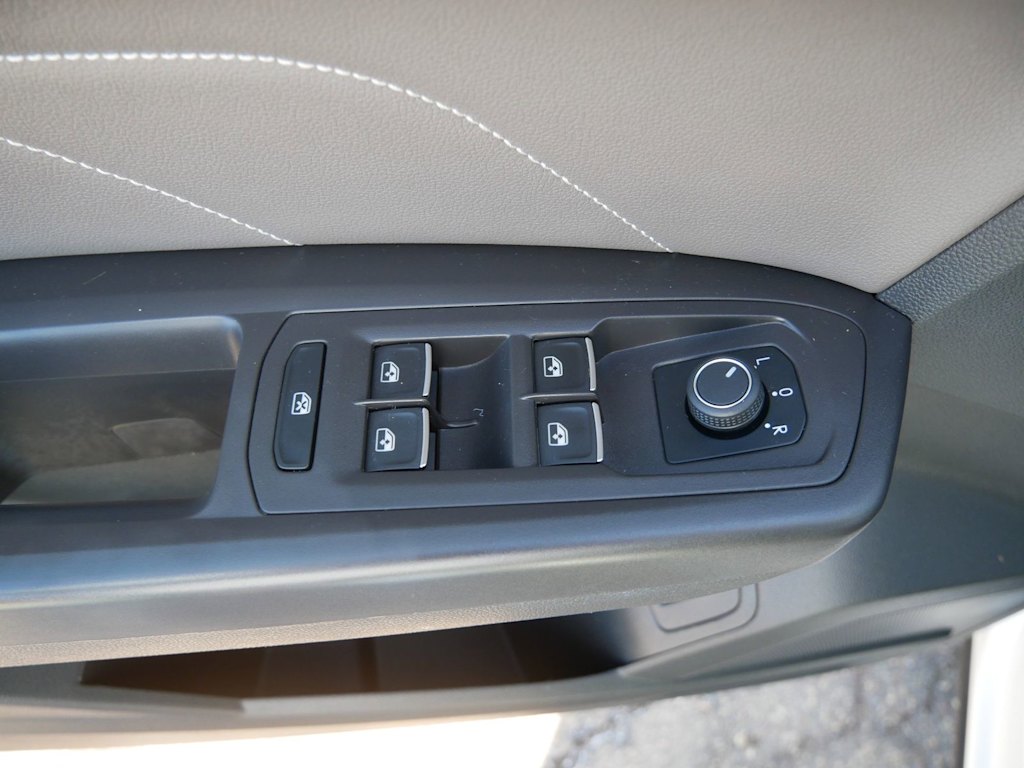 Thumbnail: 2023 Volkswagen Atlas - 19