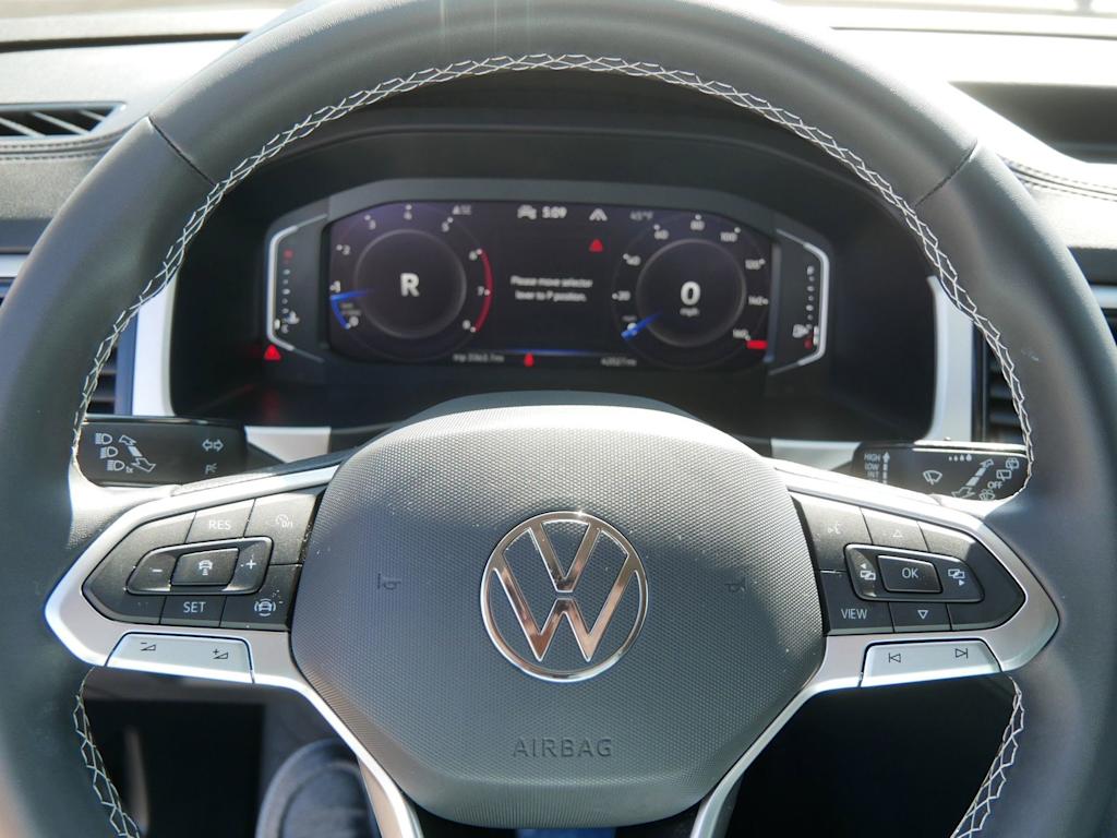 Thumbnail: 2023 Volkswagen Atlas - 26