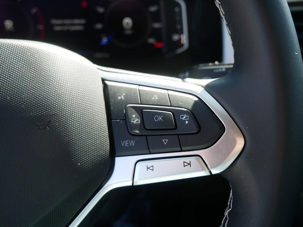 Thumbnail: 2023 Volkswagen Atlas - 27