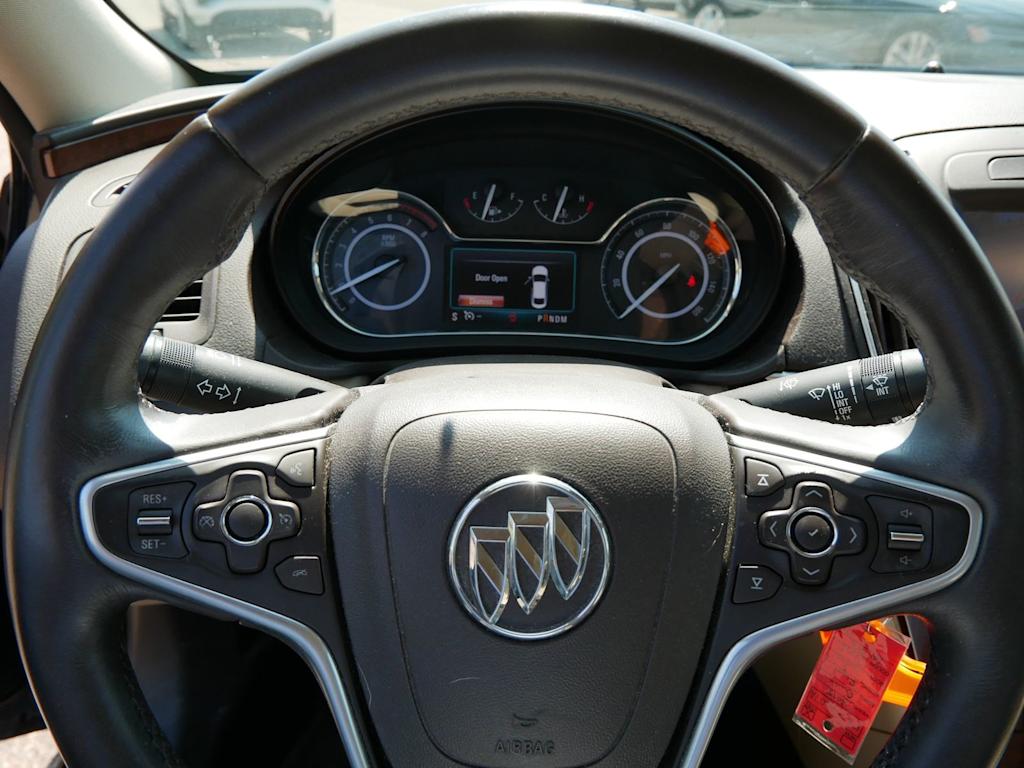 Thumbnail: 2015 Buick Regal - 17