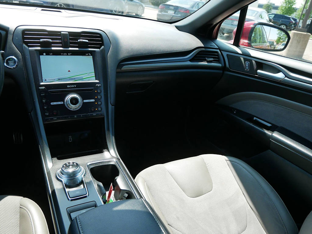 Thumbnail: 2017 Ford Fusion - 10