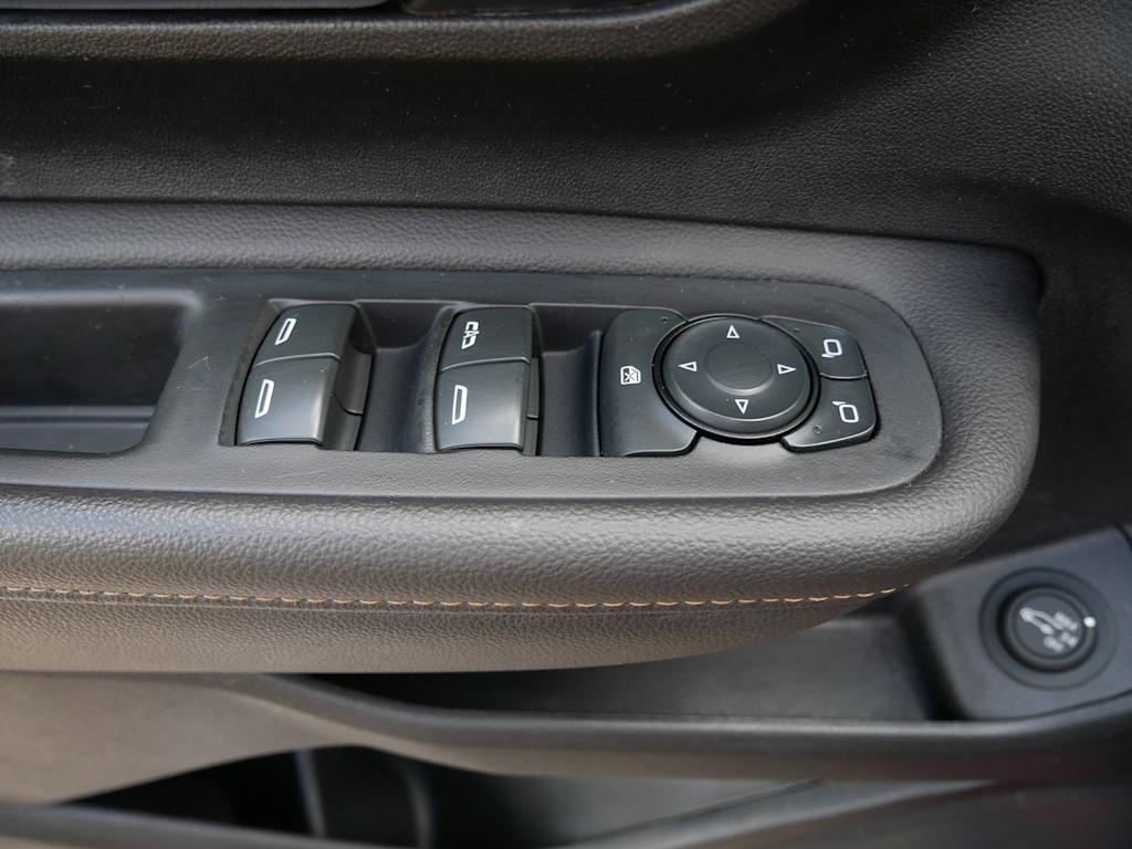 Thumbnail: 2020 GMC Terrain - 19