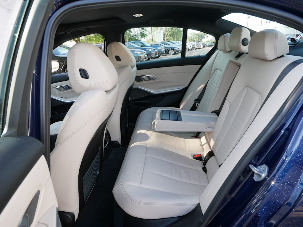 Thumbnail: 2023 BMW 3 Series - 9