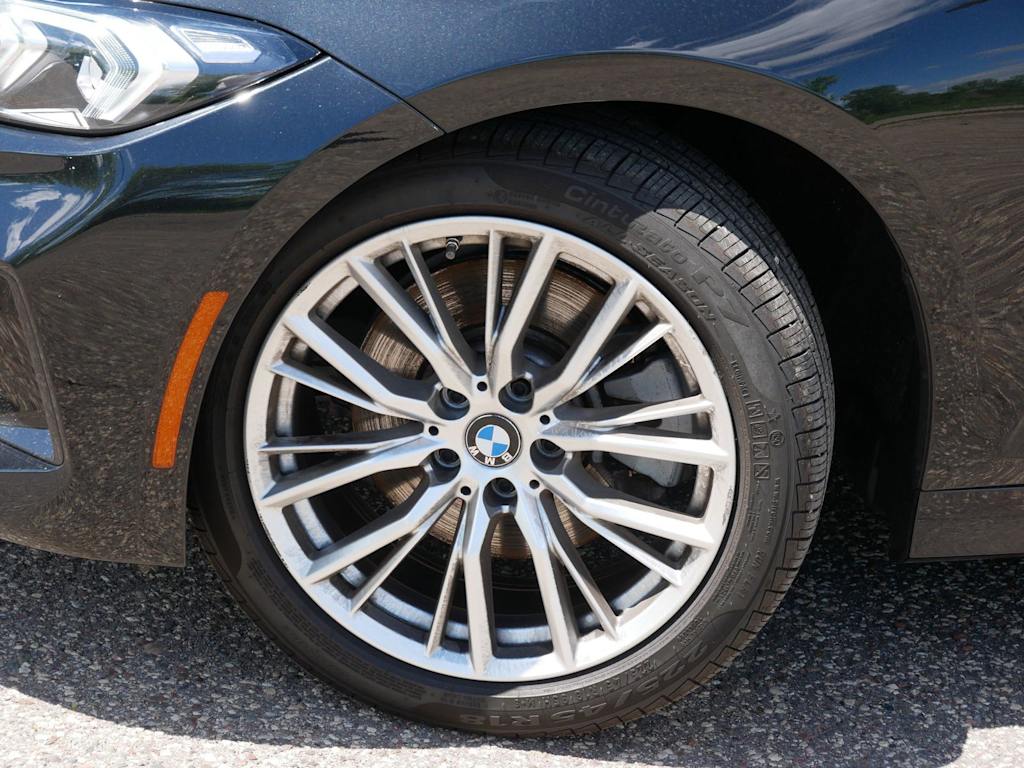 Thumbnail: 2024 BMW 3 Series - 7