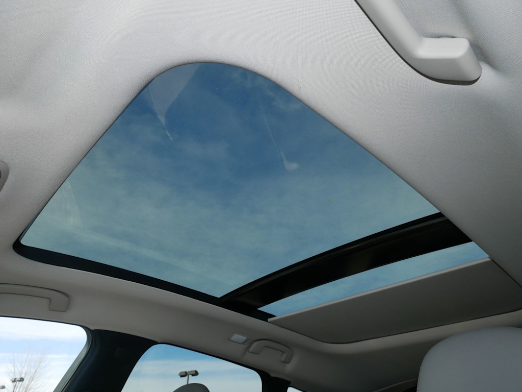 Thumbnail: 2023 INFINITI QX50 - 21