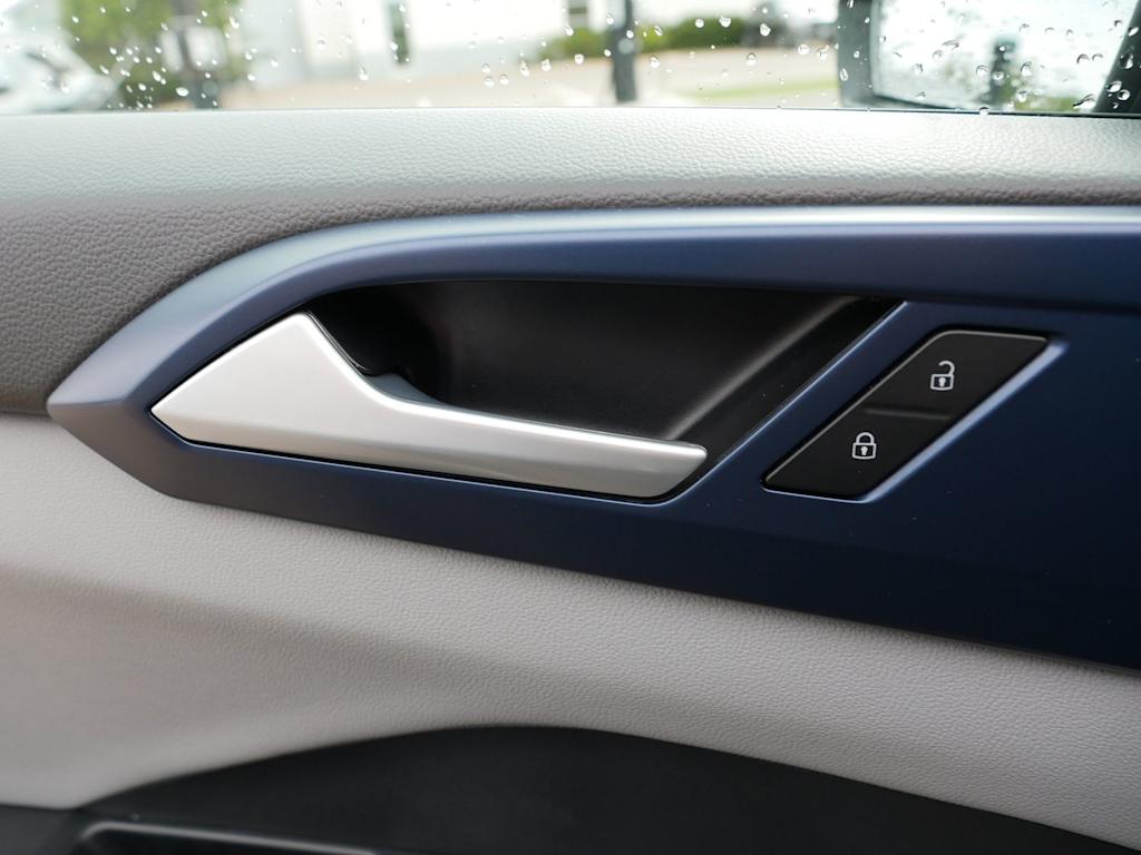 Thumbnail: 2023 Volkswagen Taos - 18