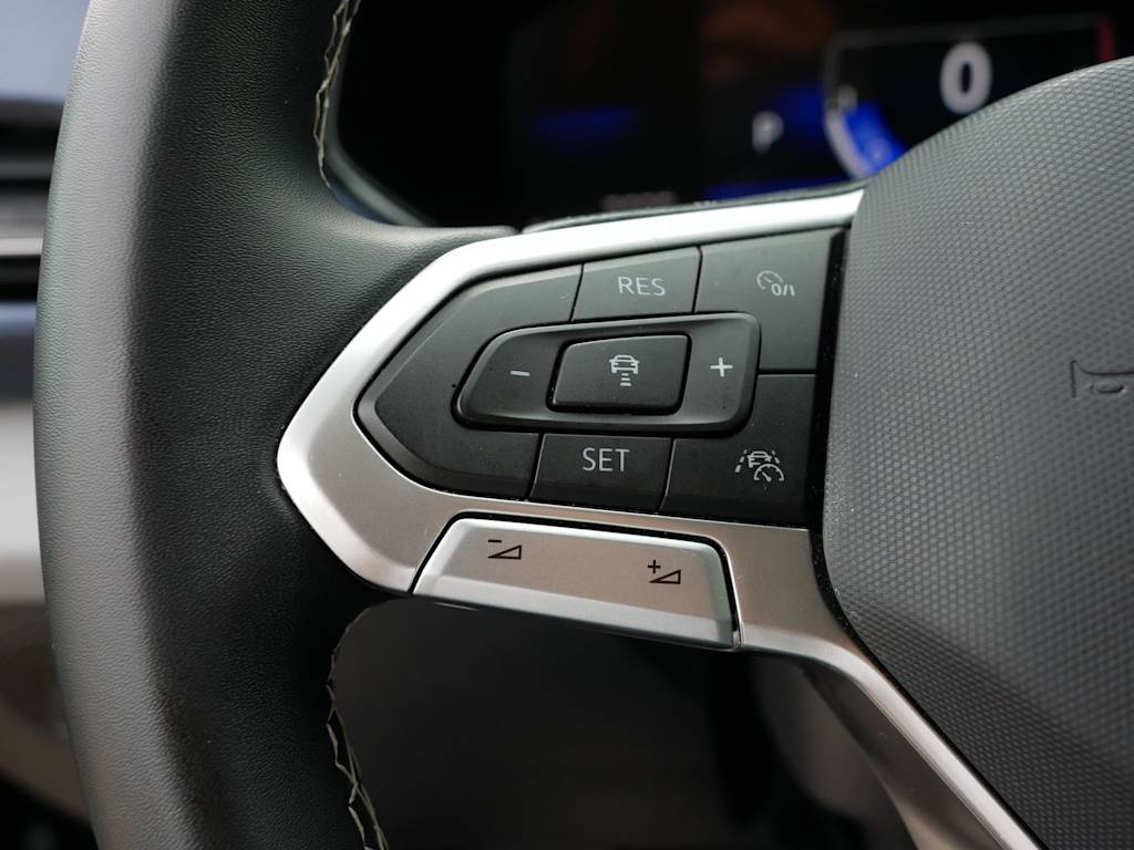 Thumbnail: 2023 Volkswagen Taos - 28