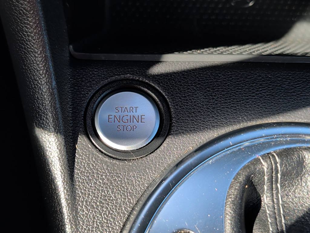 Thumbnail: 2014 Volkswagen Beetle - 23