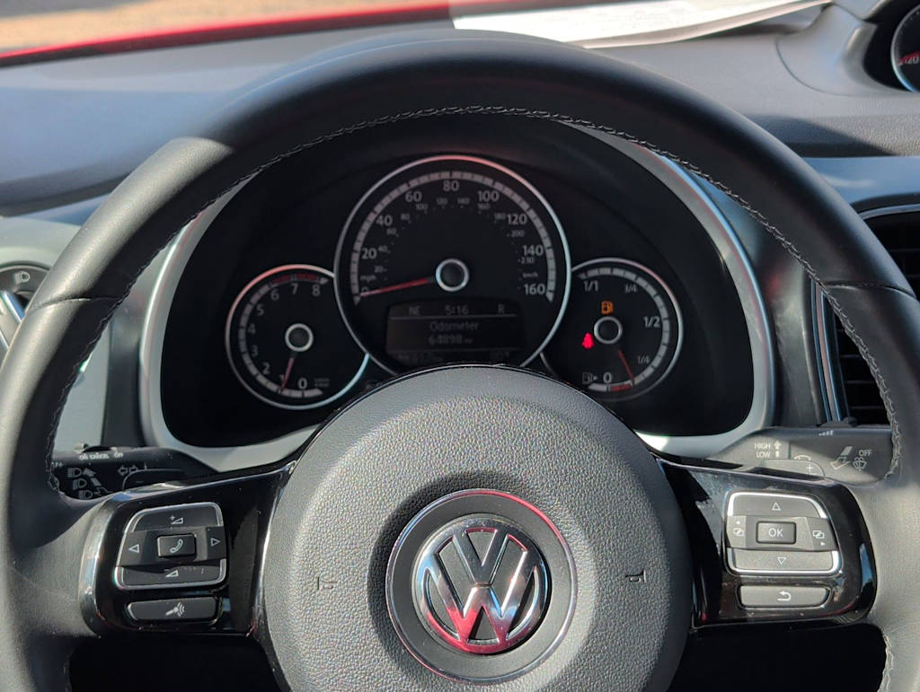 Thumbnail: 2014 Volkswagen Beetle - 24