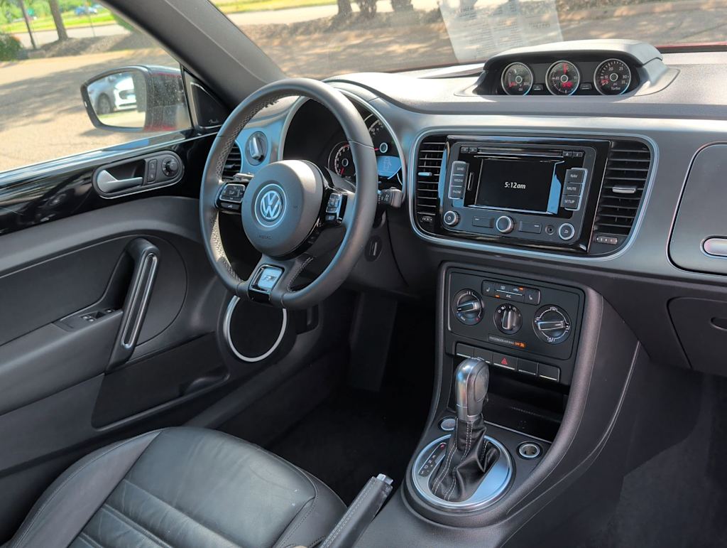 Thumbnail: 2014 Volkswagen Beetle - 7