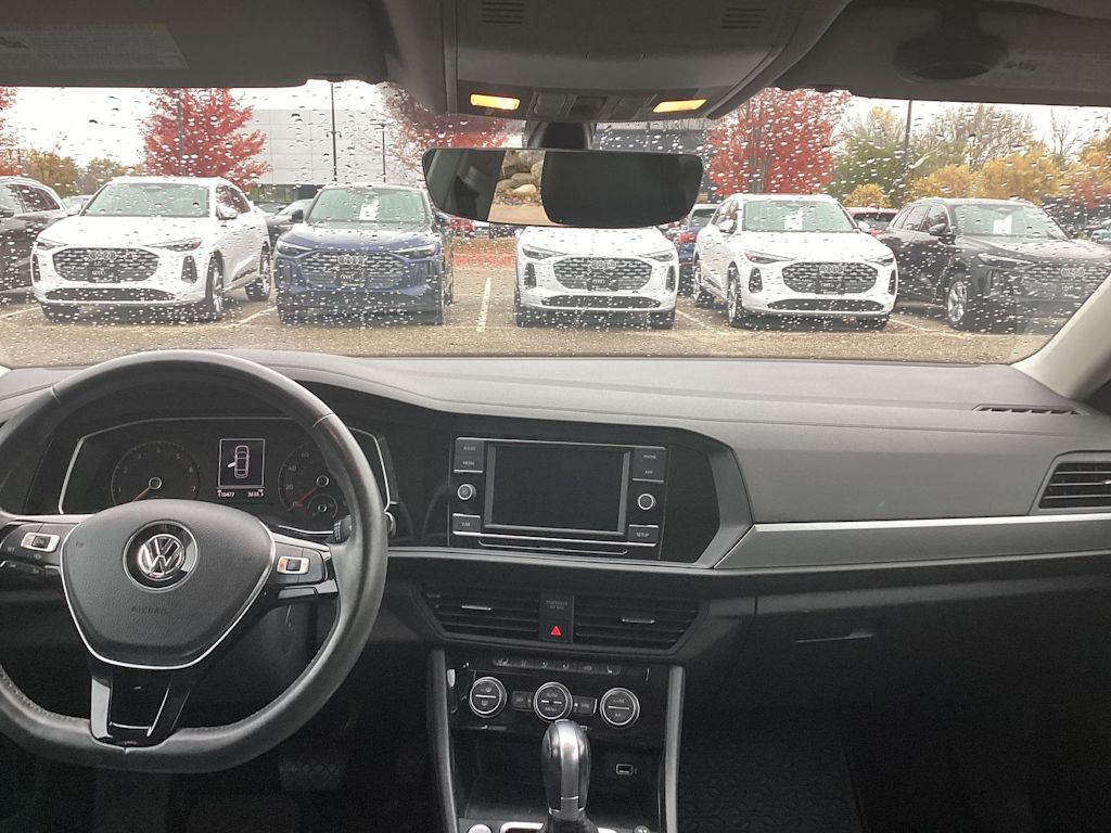 Thumbnail: 2019 Volkswagen Jetta - 2