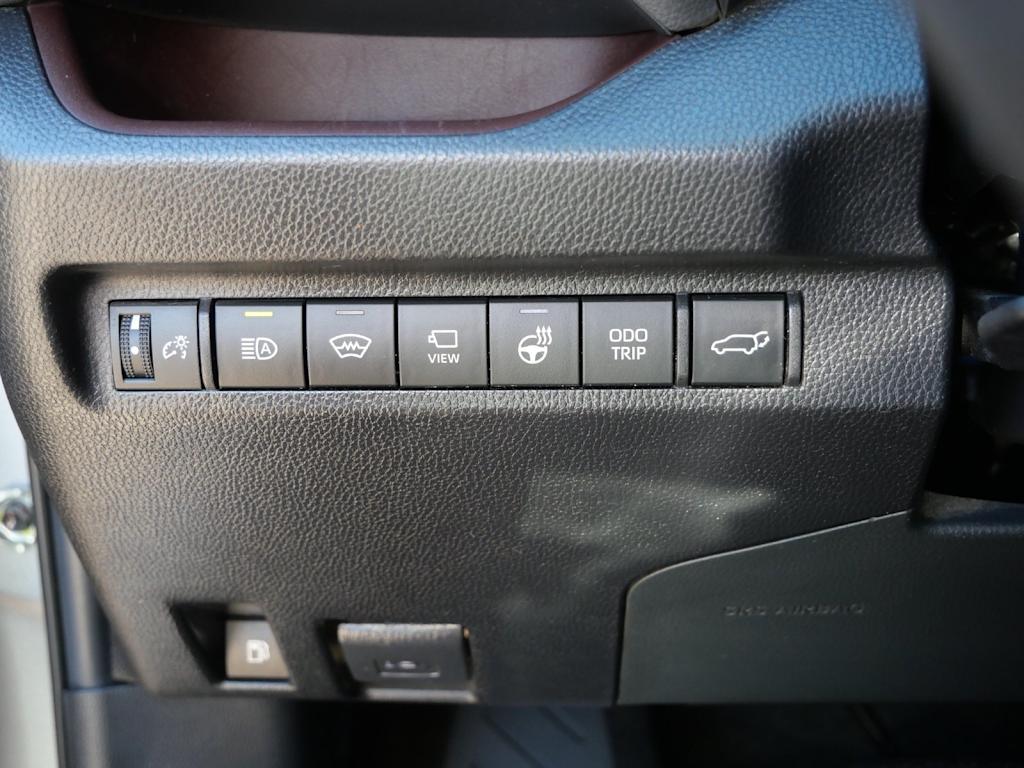 Thumbnail: 2023 Toyota RAV4 - 19