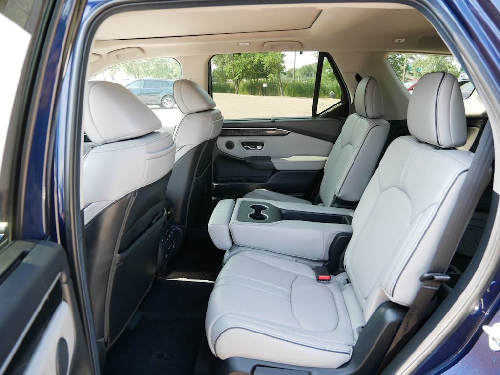 Thumbnail: 2025 Honda Pilot - 8