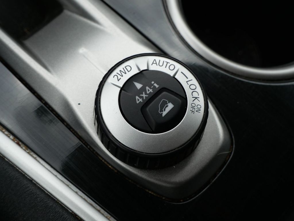 Thumbnail: 2019 Nissan Pathfinder - 16