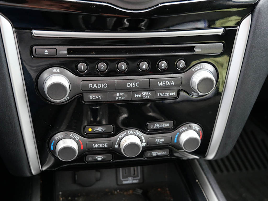 Thumbnail: 2019 Nissan Pathfinder - 15
