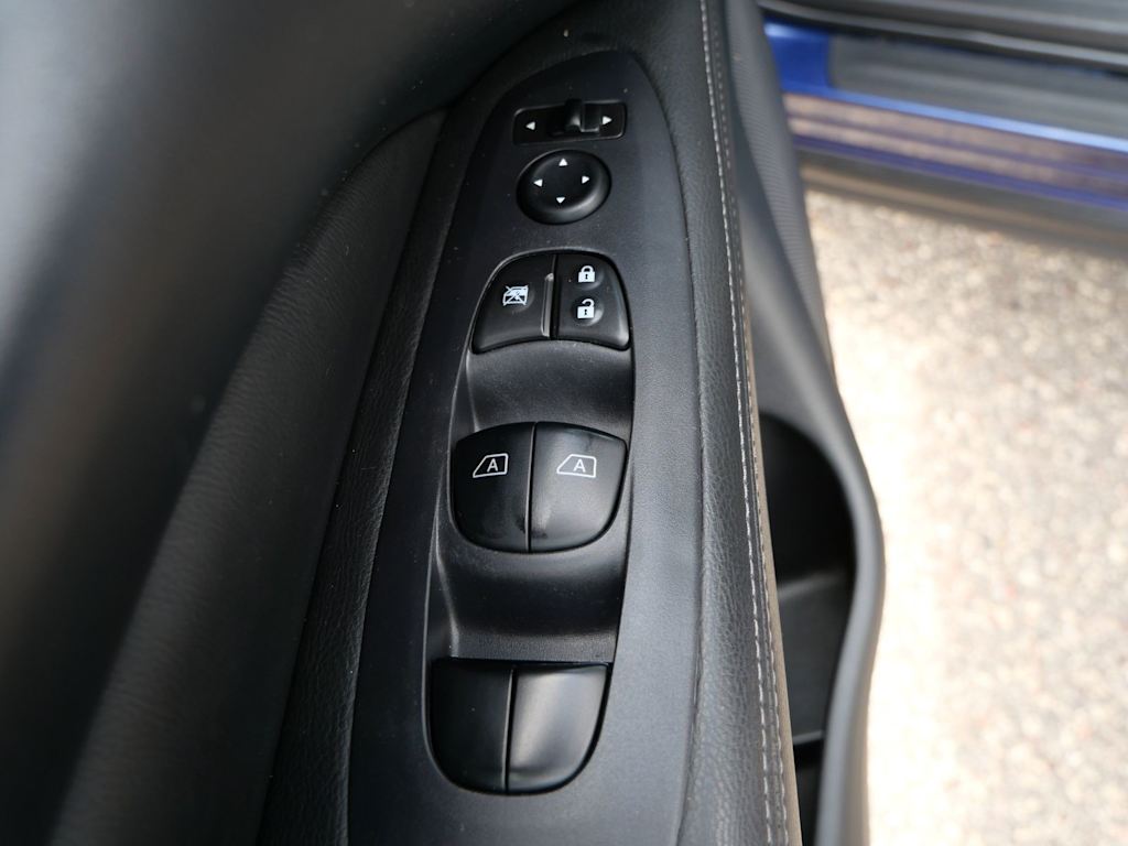 Thumbnail: 2019 Nissan Pathfinder - 18