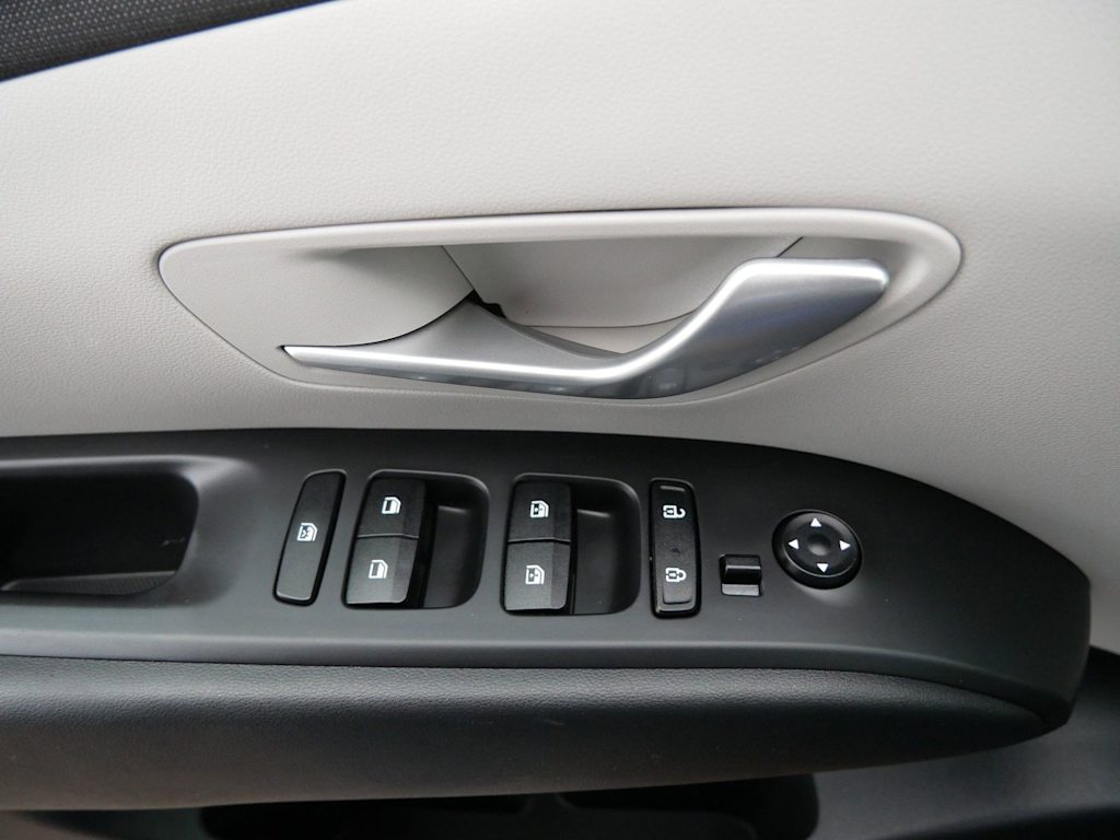 Thumbnail: 2023 Hyundai Tucson - 19