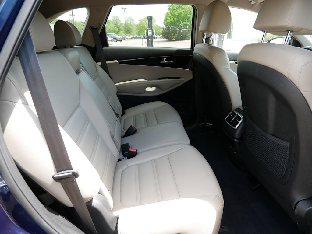 2019 Kia Sorento EX 17