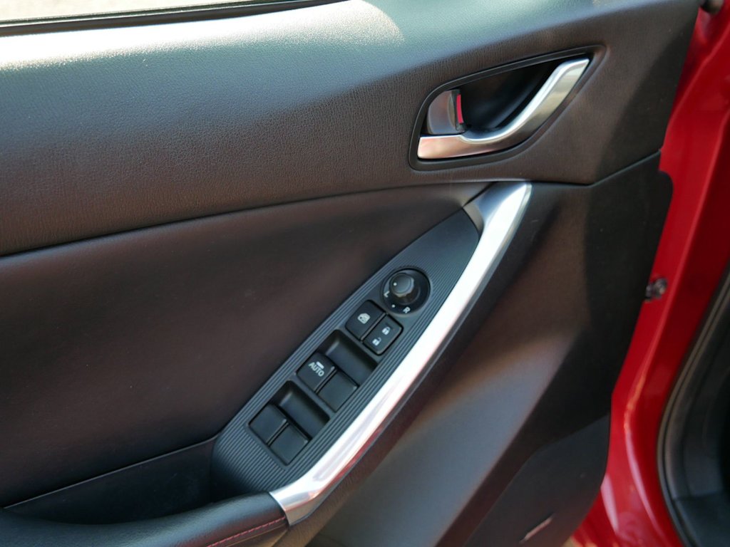 Thumbnail: 2015 Mazda CX-5 - 18