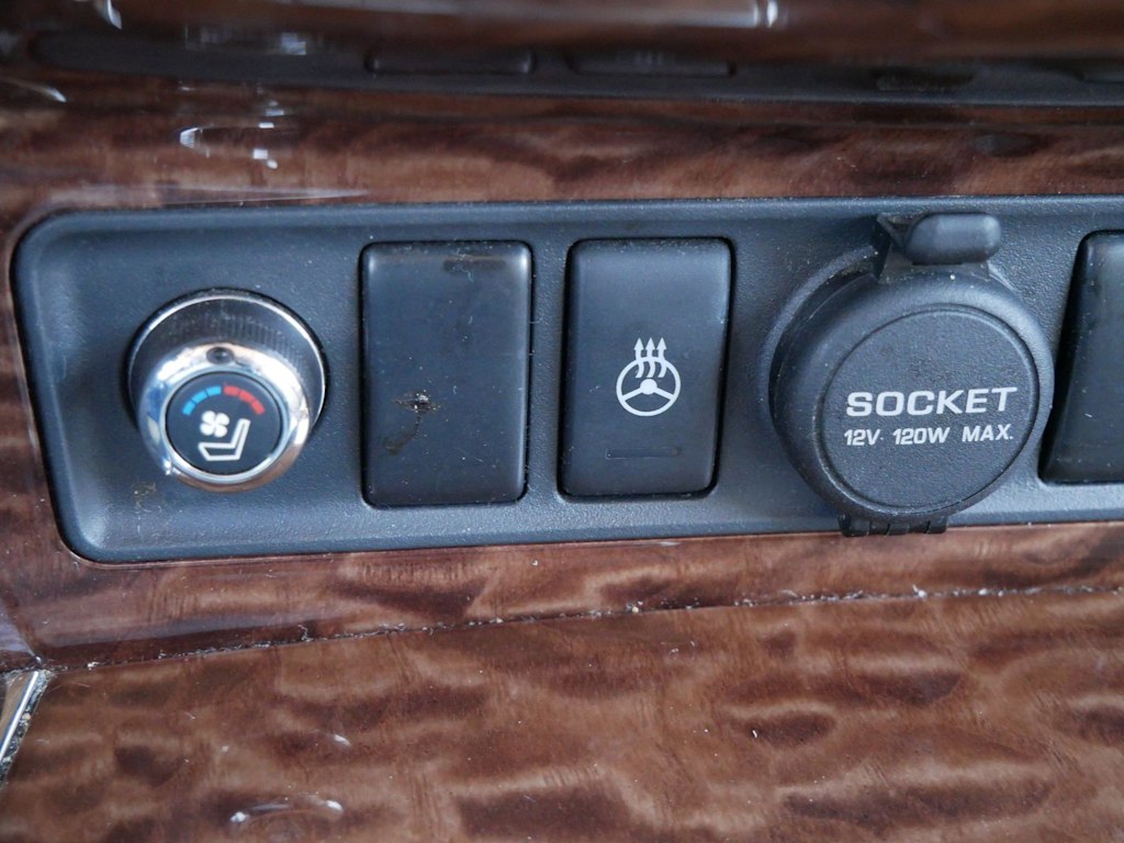 Thumbnail: 2017 Nissan Armada - 25