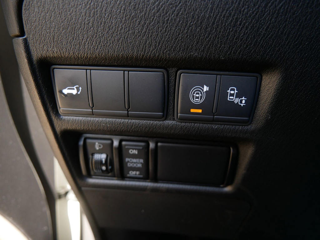 Thumbnail: 2017 Nissan Armada - 30