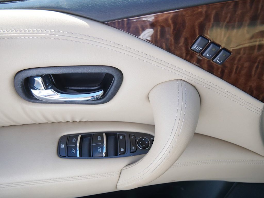 Thumbnail: 2017 Nissan Armada - 21