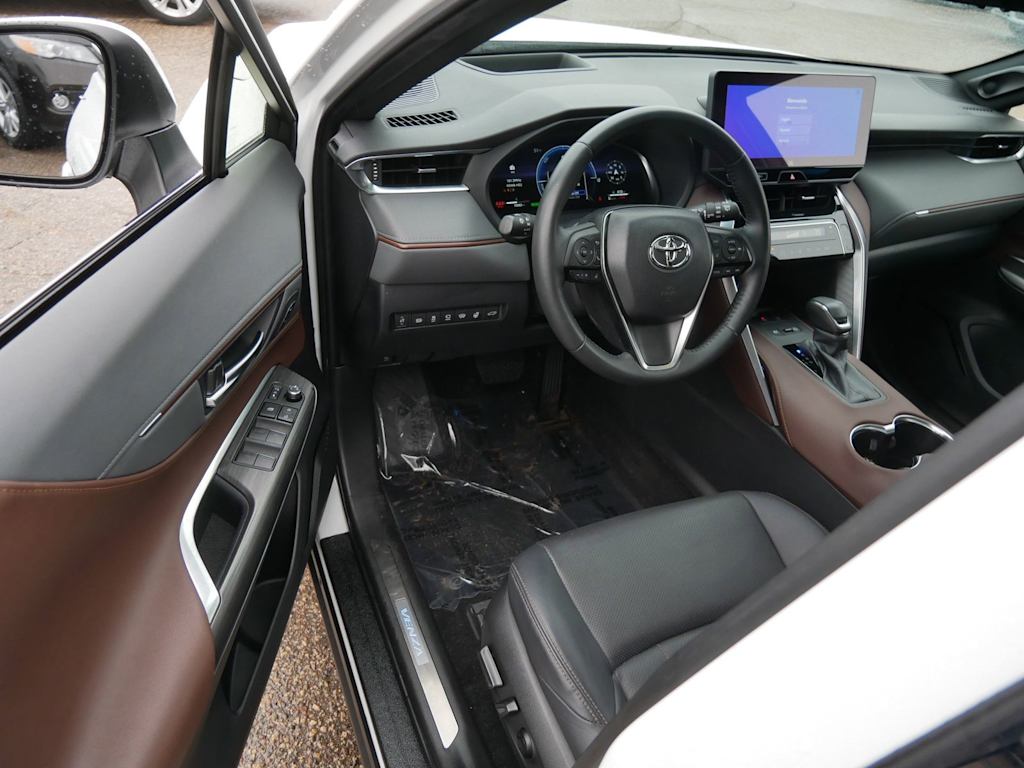 Thumbnail: 2024 Toyota Venza - 2