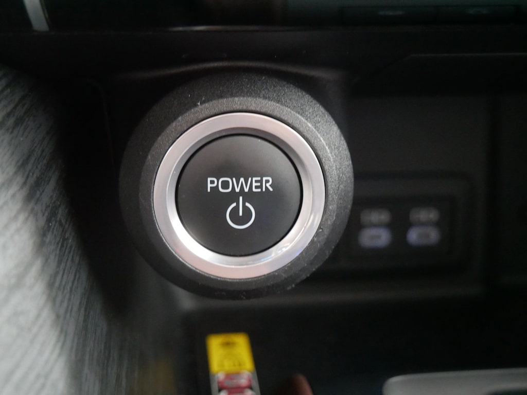 Thumbnail: 2024 Toyota Venza - 25