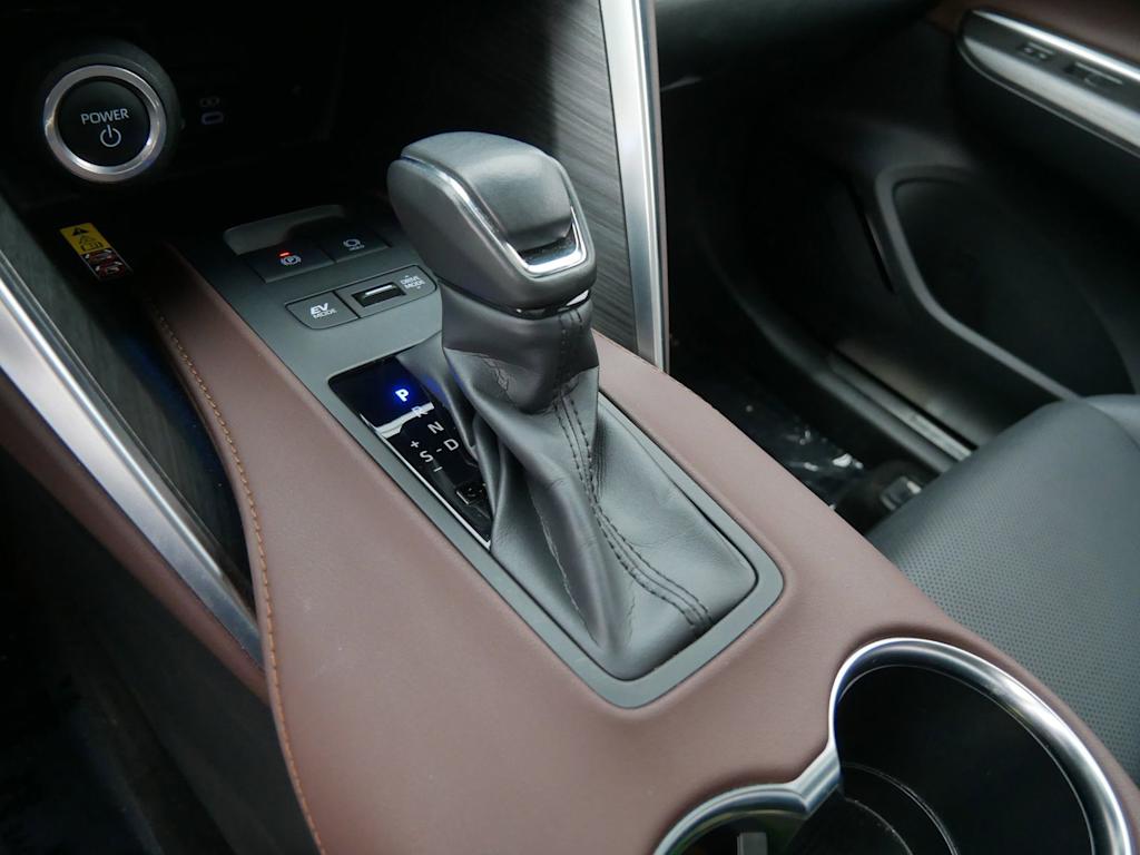 Thumbnail: 2024 Toyota Venza - 12