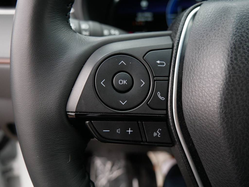 Thumbnail: 2024 Toyota Venza - 30