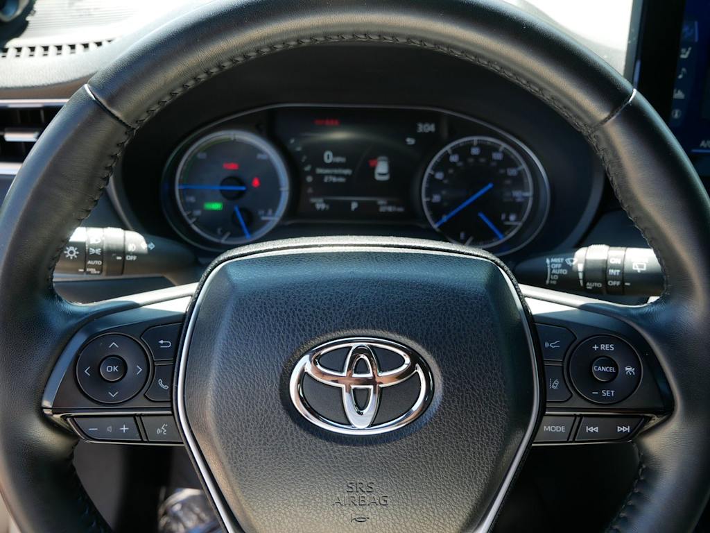 Thumbnail: 2022 Toyota Venza - 27