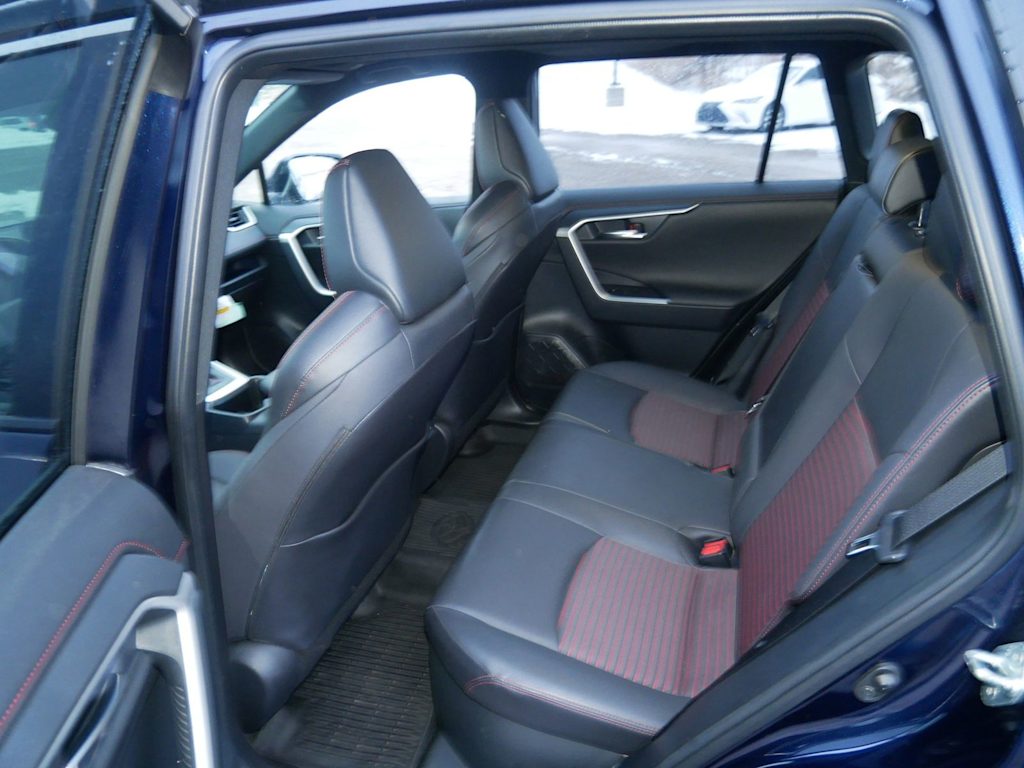 Thumbnail: 2023 Toyota RAV4 - 8